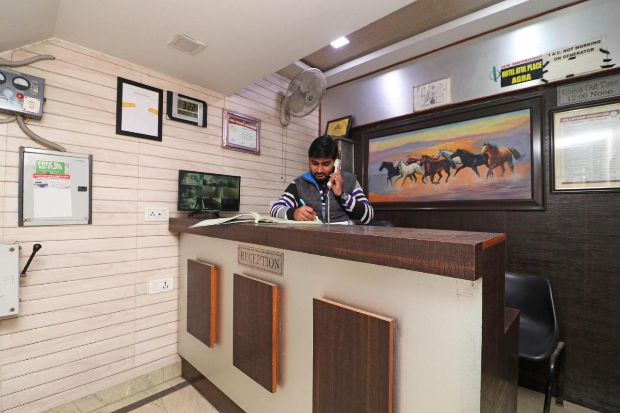 Oyo 24723 Hotel Atul Palace อัครา ภายนอก รูปภาพ