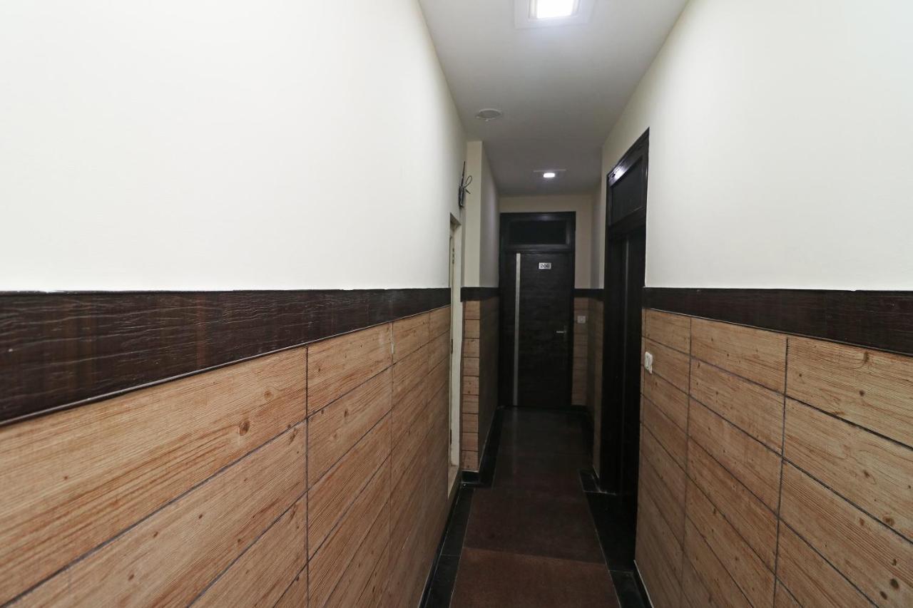 Oyo 24723 Hotel Atul Palace อัครา ภายนอก รูปภาพ